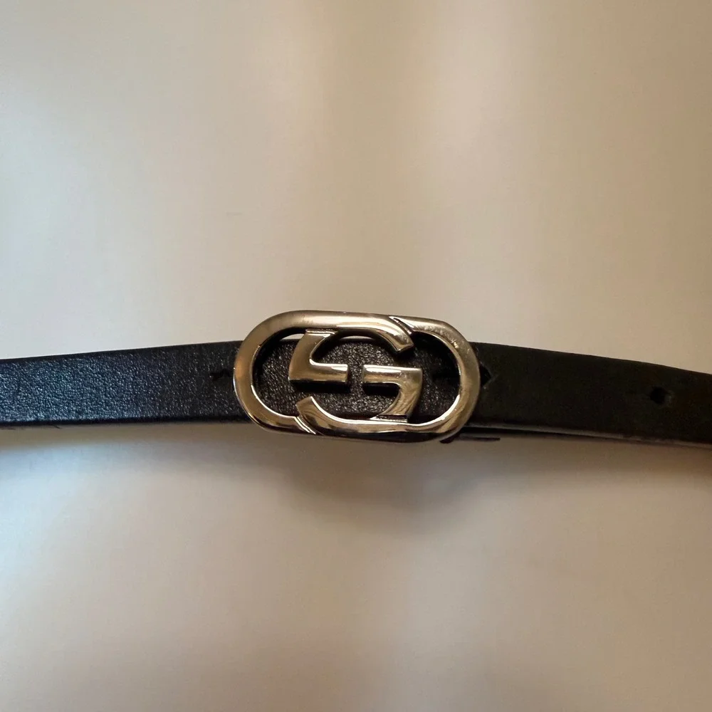 Gucci Black leather waist Skinny Belt Silver‎ Interlocking G Buckle Size 70/XS